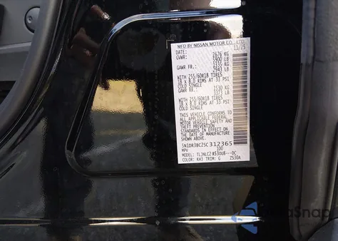 2025 Nissan Pathfinder Rock Creek 4Wd/Sv 4Wd z USA, uszkodzony, nr VIN 5N1DR3BC2SC312365